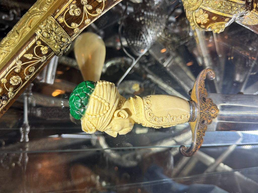 Emerald-studded turban