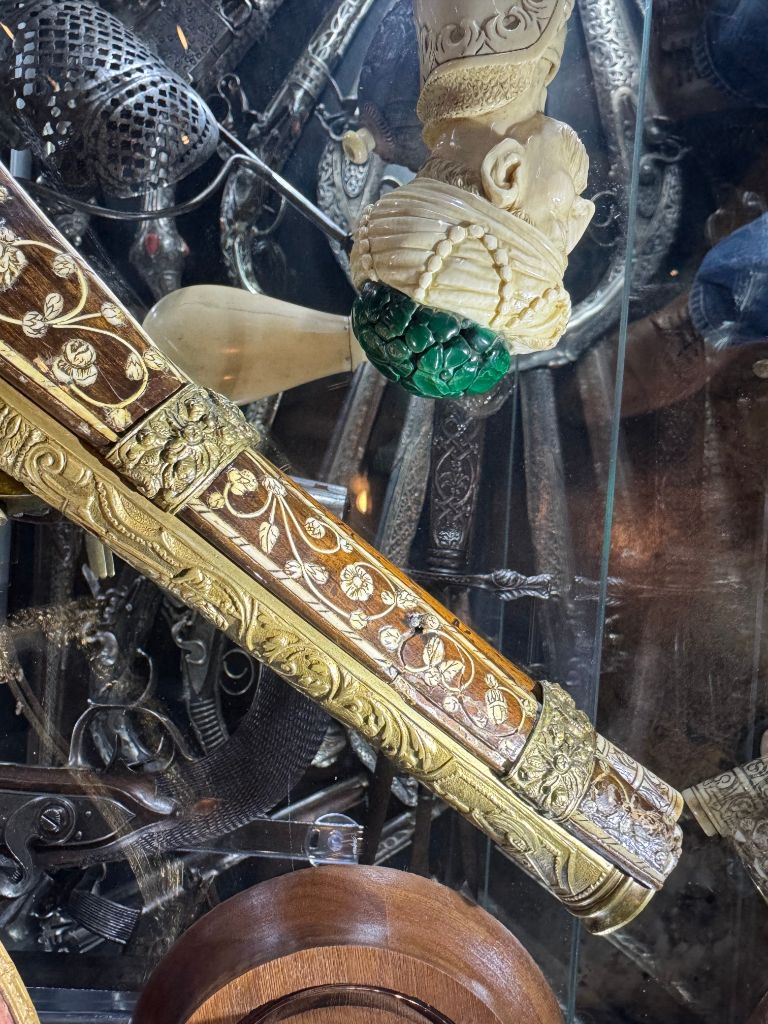Handle assembly